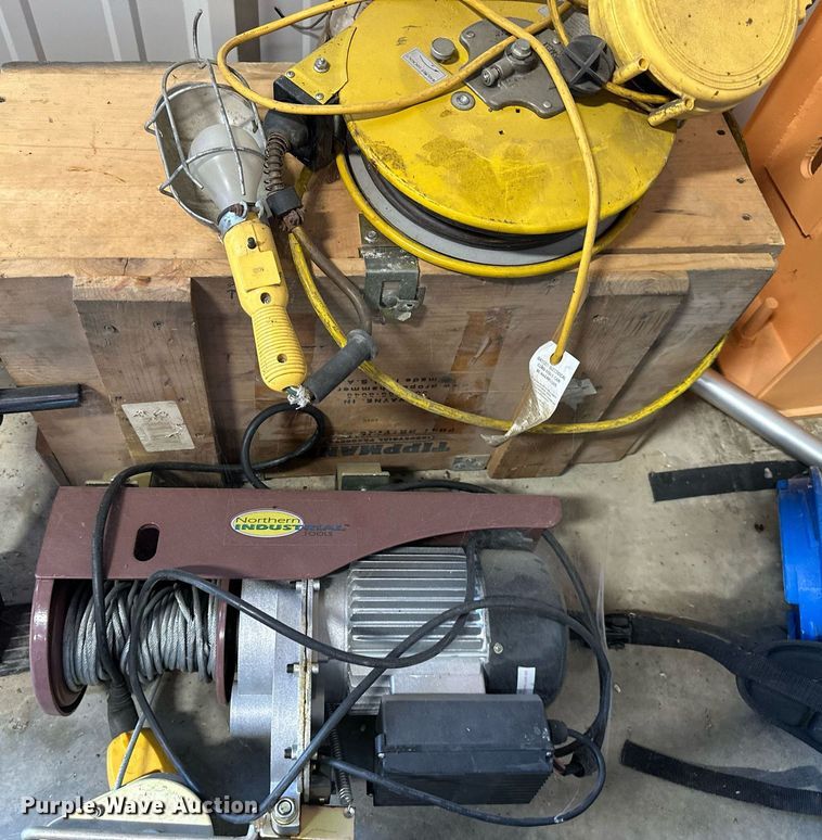 image for item DR2680 Tools