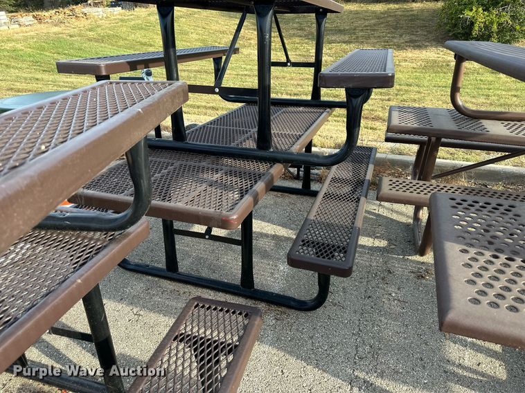 image for item DR2685 Picnic tables