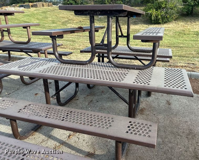 image for item DR2685 Picnic tables
