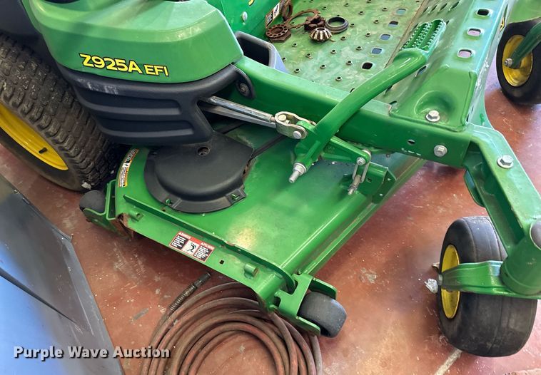 image for item DR2699 John Deere  Z925A EFI ZTR lawn mower