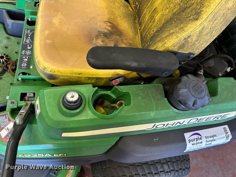 image for item DR2699 John Deere  Z925A EFI ZTR lawn mower