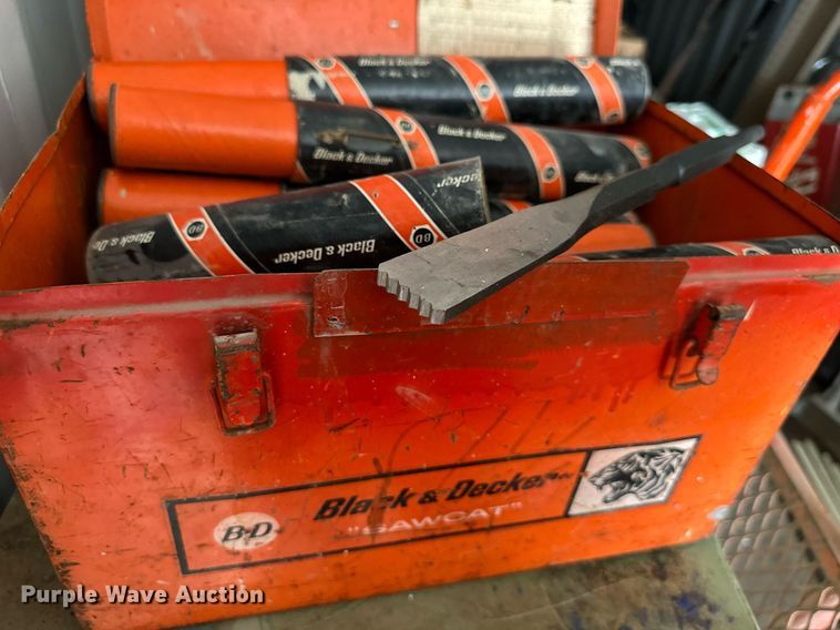 image for item DR2700 Masonry tools and equipment 