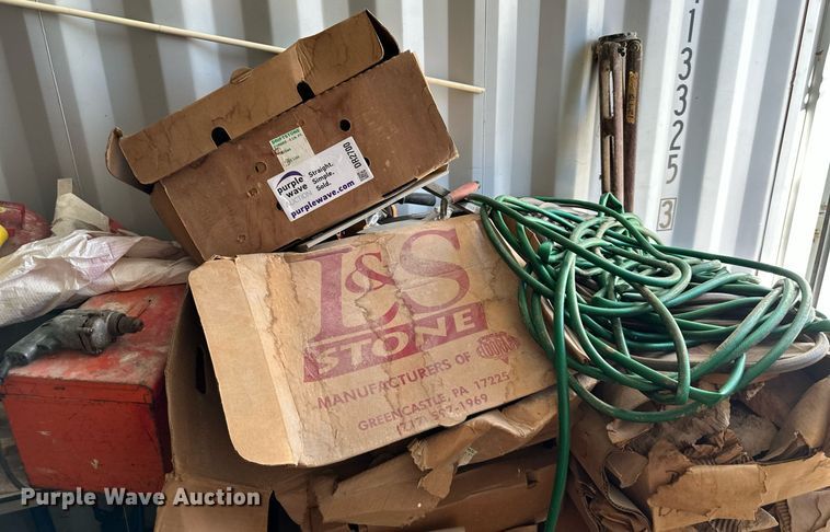 image for item DR2700 Masonry tools and equipment 