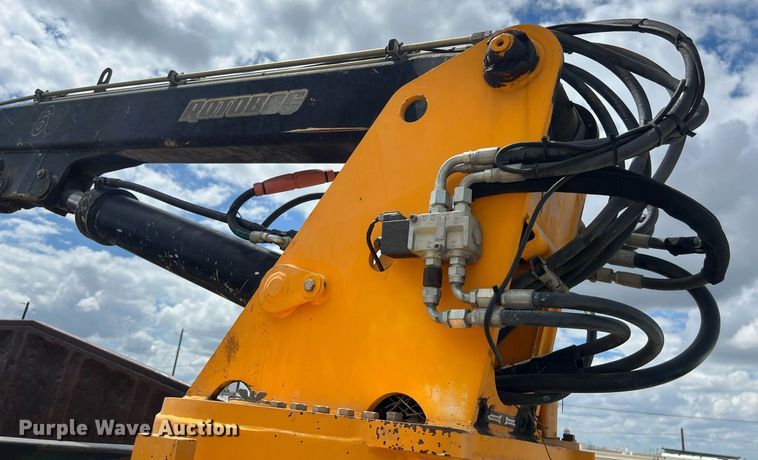 image for item DS3123 2014 Freightliner M2 grapple crane truck