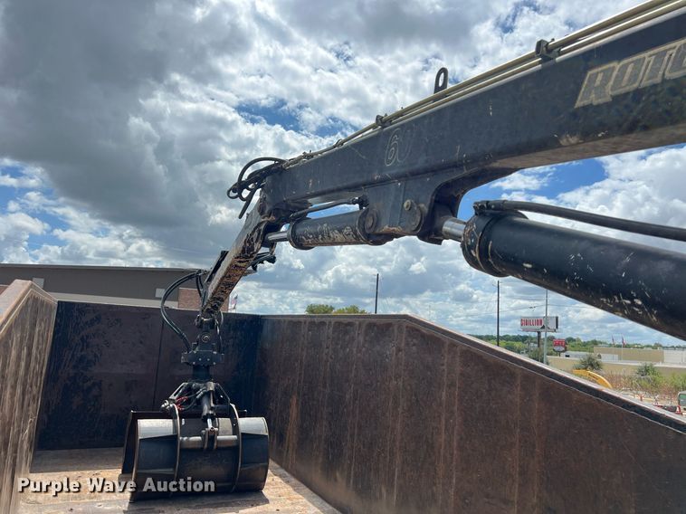 image for item DS3123 2014 Freightliner M2 grapple crane truck