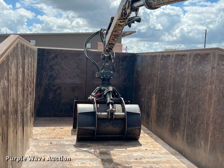 image for item DS3123 2014 Freightliner M2 grapple crane truck