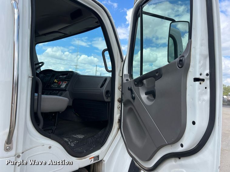 image for item DS3123 2014 Freightliner M2 grapple crane truck