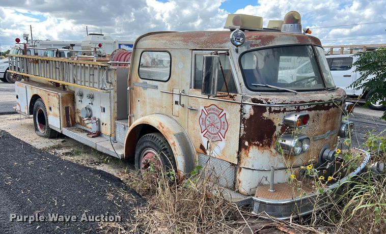image for item DS3124 1970 American LaFrance  pumper fire truck