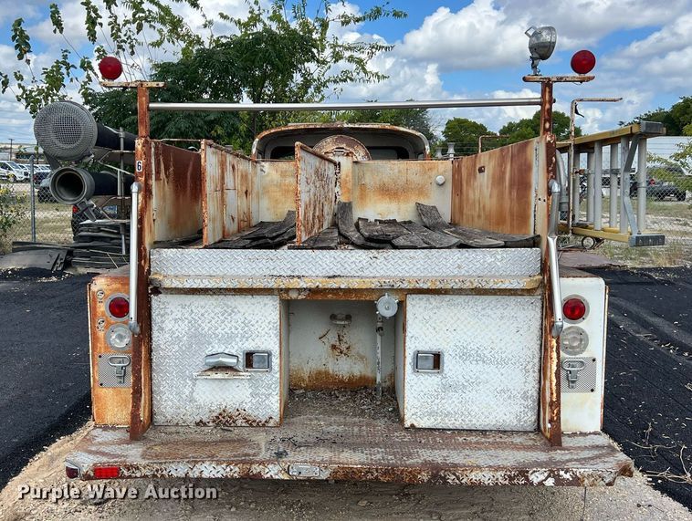 image for item DS3124 1970 American LaFrance  pumper fire truck