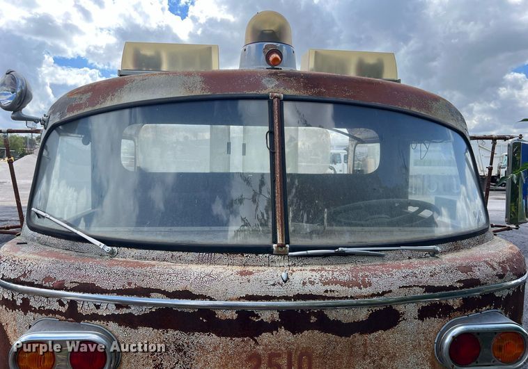 image for item DS3124 1970 American LaFrance  pumper fire truck