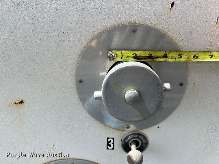 image for item DS3124 1970 American LaFrance  pumper fire truck