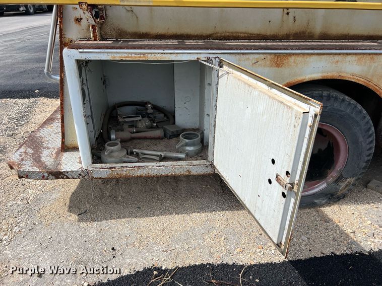 image for item DS3124 1970 American LaFrance  pumper fire truck