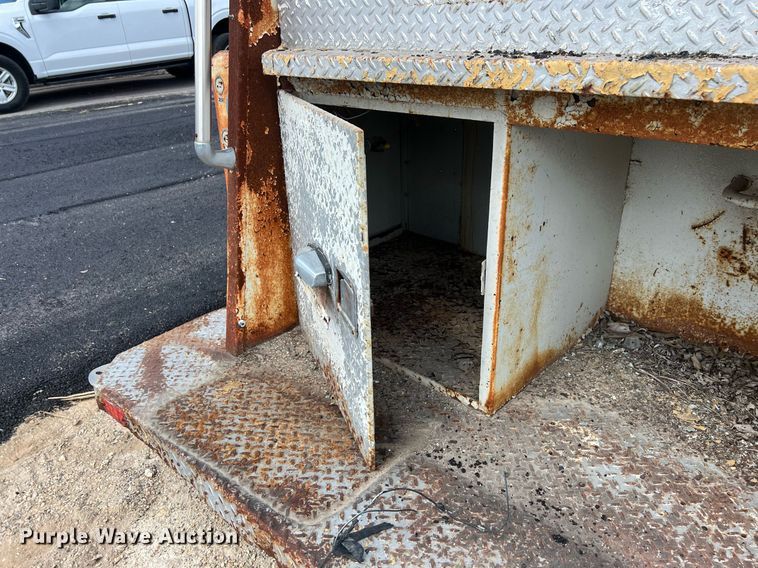 image for item DS3124 1970 American LaFrance  pumper fire truck