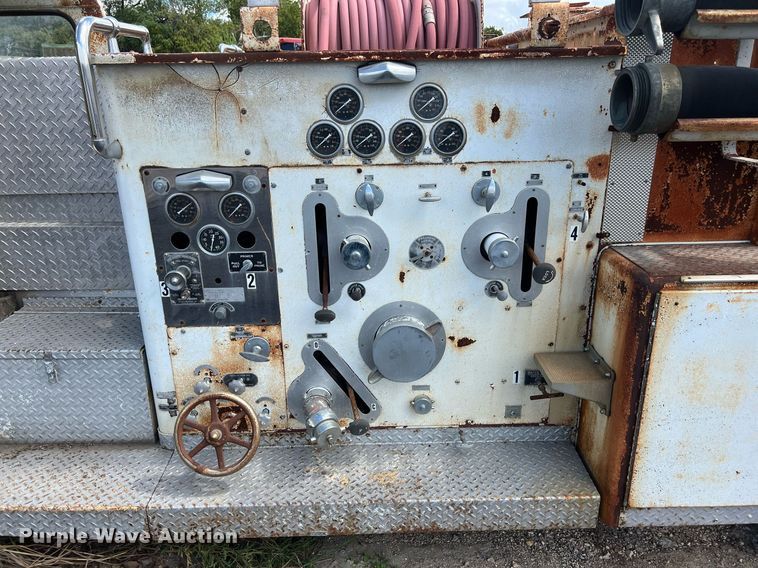 image for item DS3124 1970 American LaFrance  pumper fire truck