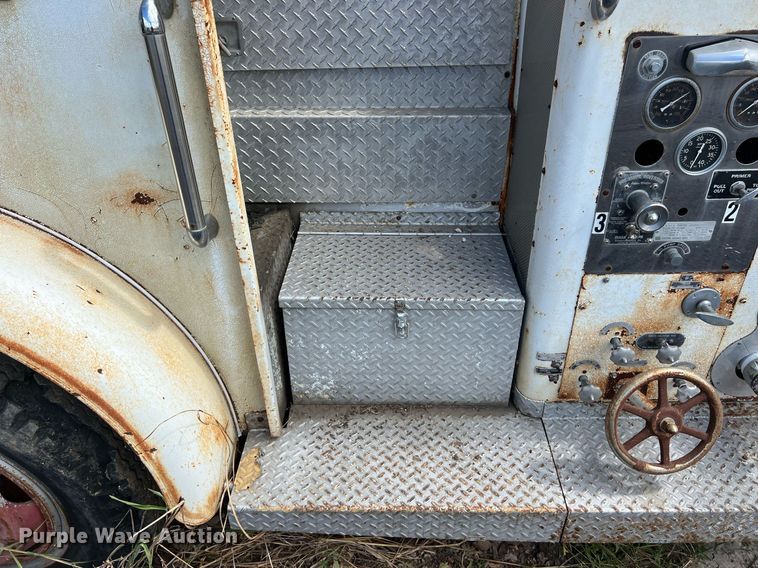 image for item DS3124 1970 American LaFrance  pumper fire truck