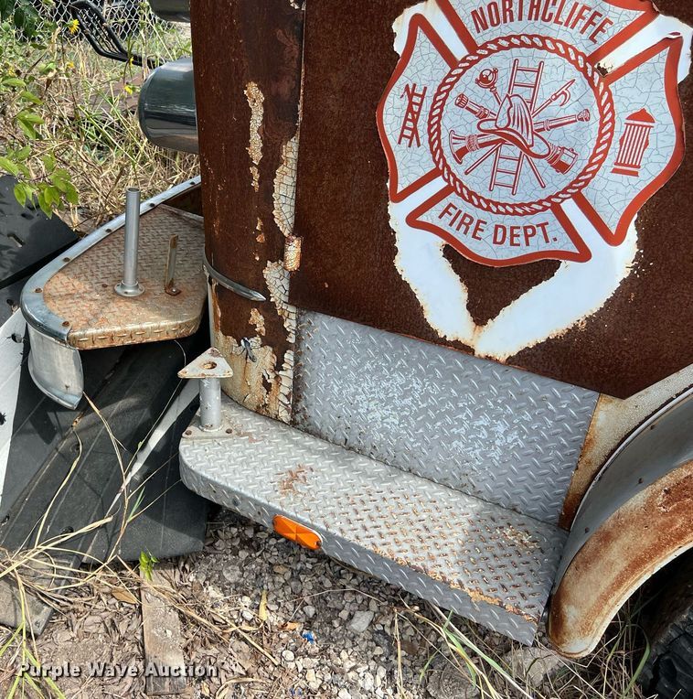 image for item DS3124 1970 American LaFrance  pumper fire truck