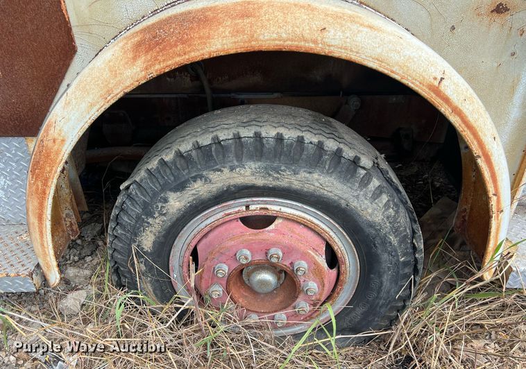 image for item DS3124 1970 American LaFrance  pumper fire truck
