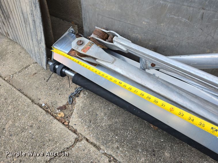 image for item DS4846   US Tarp electric roll tarp