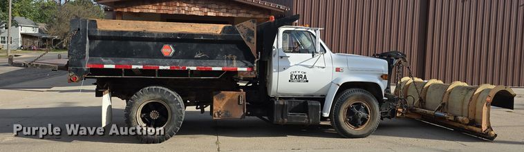 image for item DS4848 1990 GMC 7000 dump truck