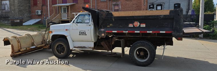 image for item DS4848 1990 GMC 7000 dump truck