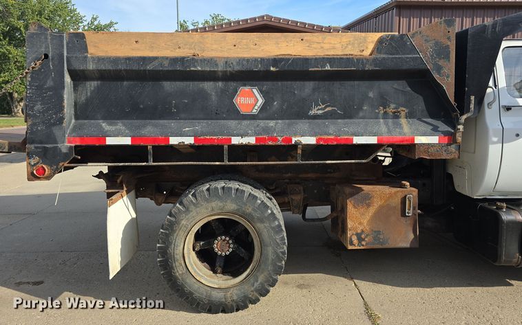 image for item DS4848 1990 GMC 7000 dump truck