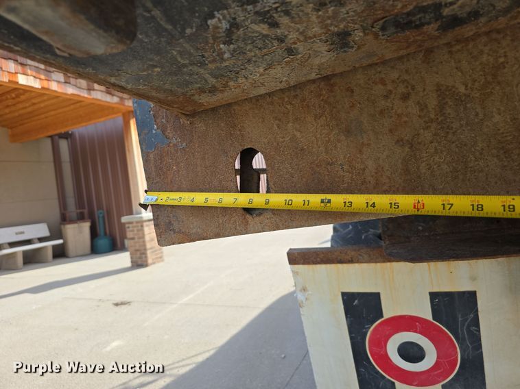 image for item DS4848 1990 GMC 7000 dump truck