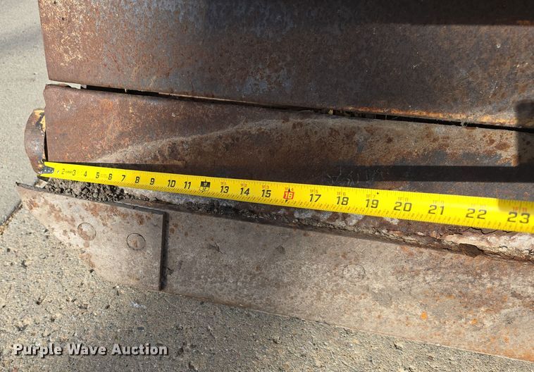 image for item DS4848 1990 GMC 7000 dump truck