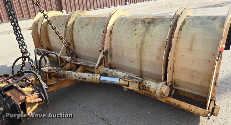 image for item DS4848 1990 GMC 7000 dump truck