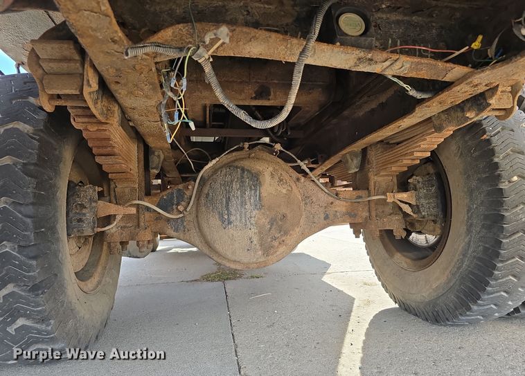 image for item DS4848 1990 GMC 7000 dump truck