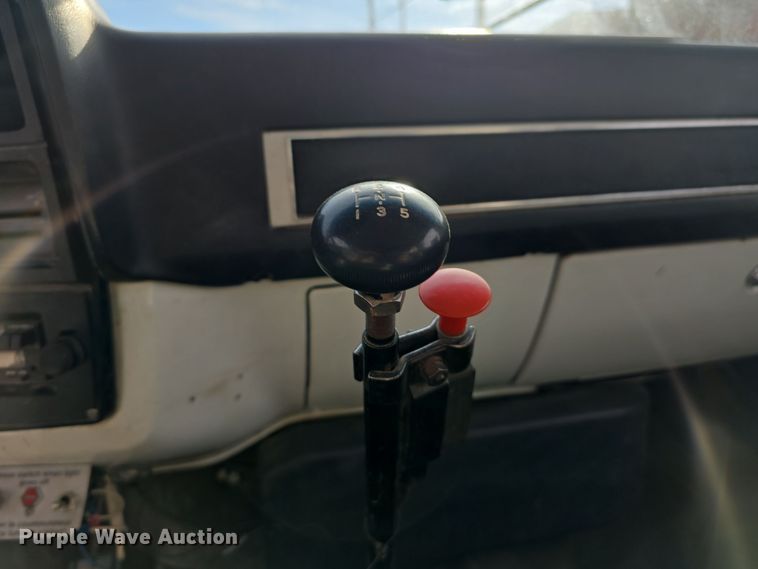 image for item DS4848 1990 GMC 7000 dump truck