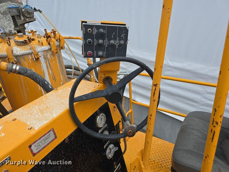 image for item DS4857 1997 LeROI International Inc. 3311x31 paint striping bed