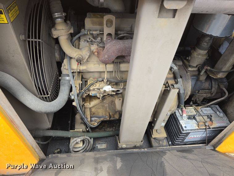 image for item DS4857 1997 LeROI International Inc. 3311x31 paint striping bed