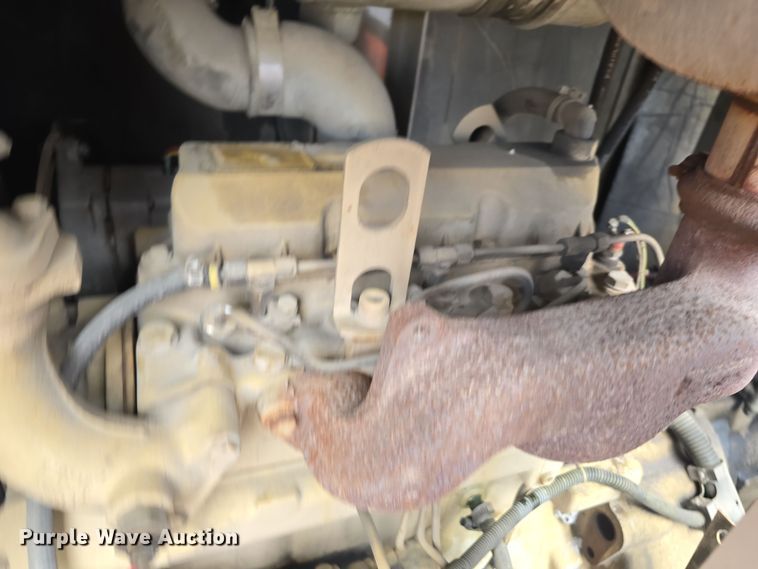 image for item DS4857 1997 LeROI International Inc. 3311x31 paint striping bed