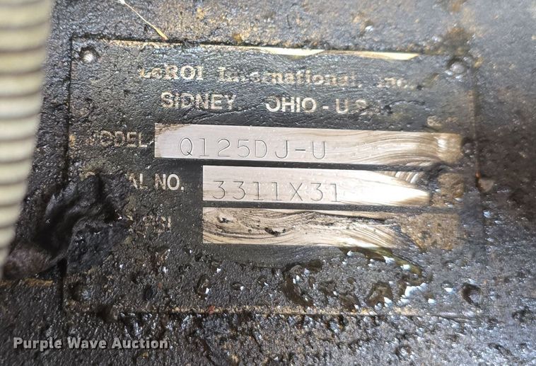 image for item DS4857 1997 LeROI International Inc. 3311x31 paint striping bed