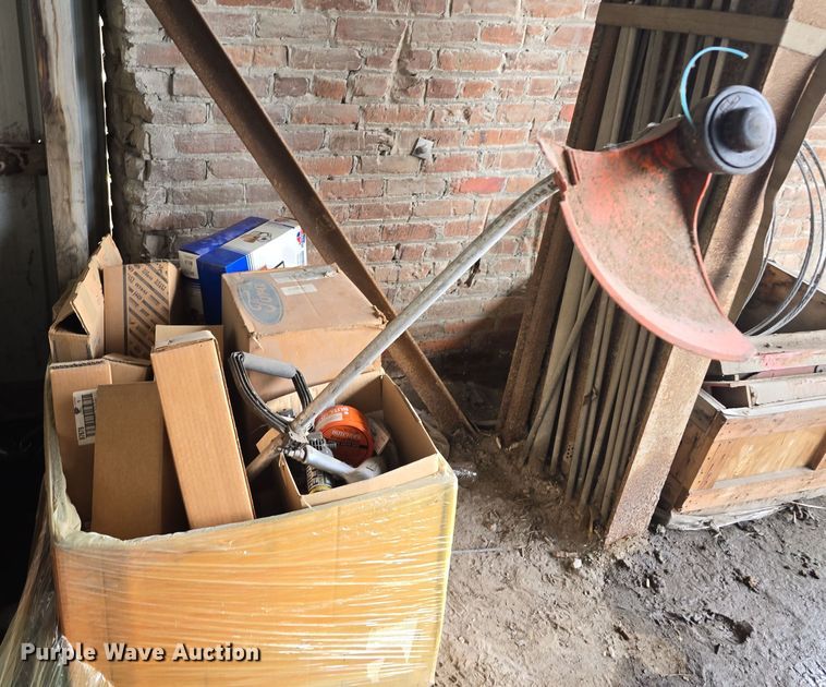 image for item DS4858 Tractor parts