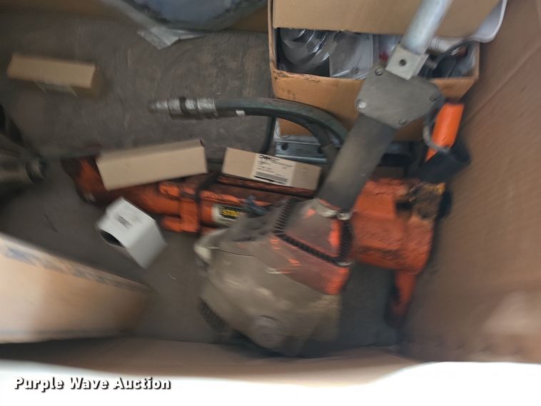 image for item DS4858 Tractor parts