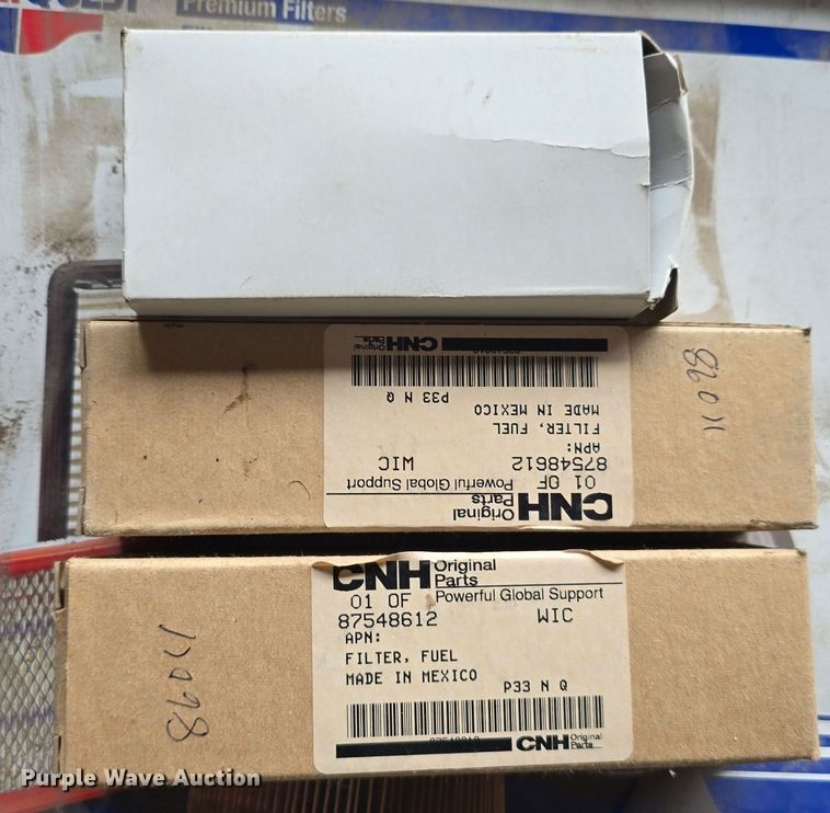 image for item DS4858 Tractor parts