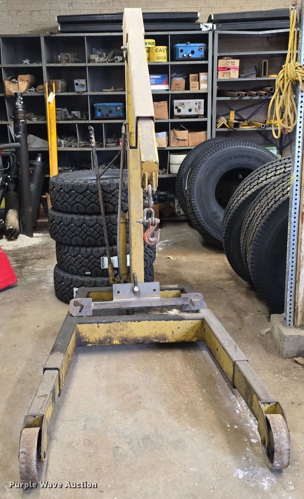 image for item DS4861 Enerpac C-200 engine hoist