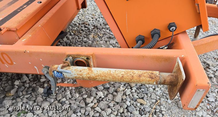 image for item DS4863 2002 Ver-Mac Inc. PCMS 1210 message board trailer