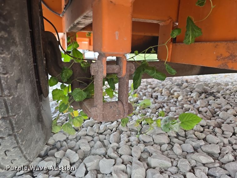 image for item DS4863 2002 Ver-Mac Inc. PCMS 1210 message board trailer