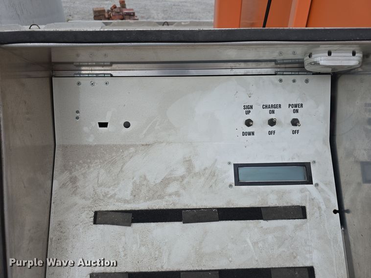 image for item DS4863 2002 Ver-Mac Inc. PCMS 1210 message board trailer