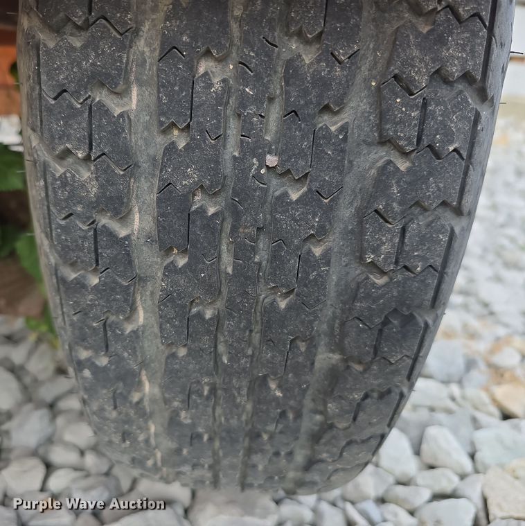 image for item DS4863 2002 Ver-Mac Inc. PCMS 1210 message board trailer