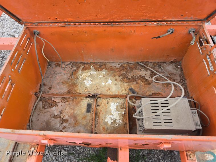 image for item DS4864 2001 Wanco Inc.  WTLMB-S-LLAMP message board trailer