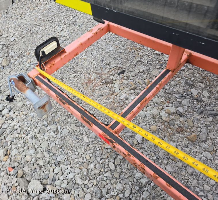 image for item DS4864 2001 Wanco Inc.  WTLMB-S-LLAMP message board trailer