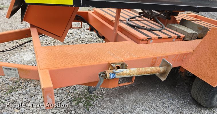 image for item DS4865 2002 Ver-Mac Inc. PCMS 1210 message board trailer