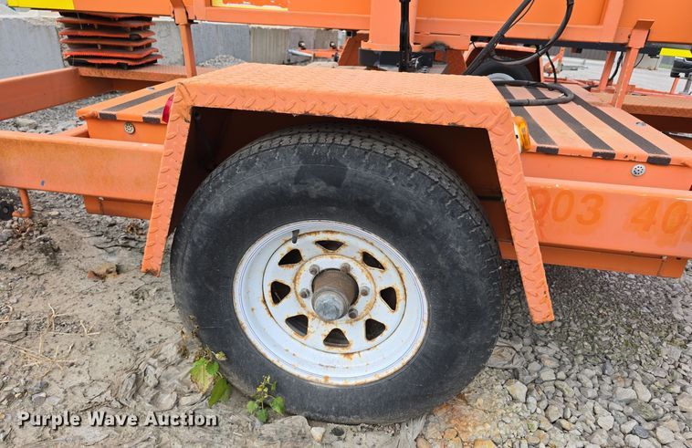 image for item DS4865 2002 Ver-Mac Inc. PCMS 1210 message board trailer