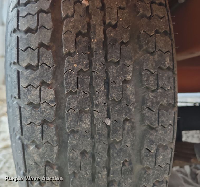 image for item DS4865 2002 Ver-Mac Inc. PCMS 1210 message board trailer