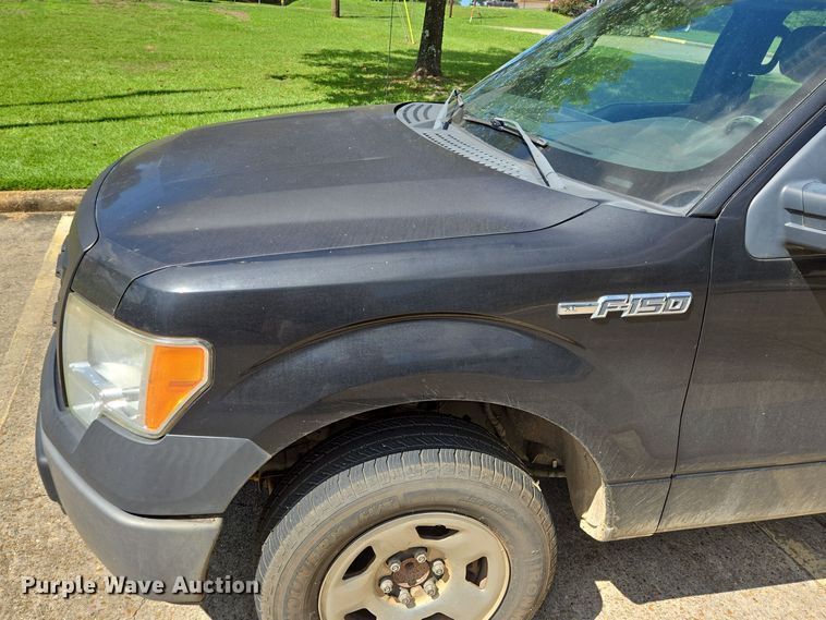 image for item DT5271 2013 Ford F150 XL SuperCrew pickup truck