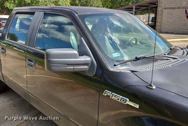 image for item DT5271 2013 Ford F150 XL SuperCrew pickup truck