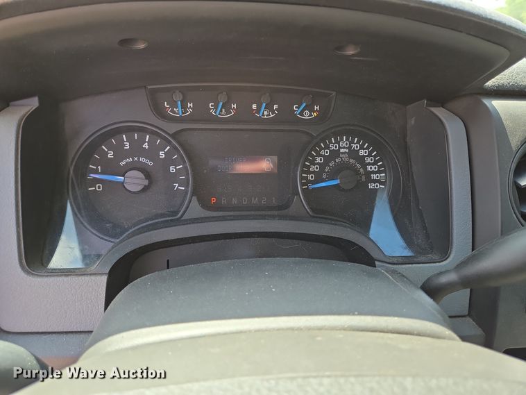 image for item DT5271 2013 Ford F150 XL SuperCrew pickup truck